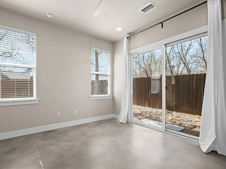 5404 Bennett Ave #A — Photo 17