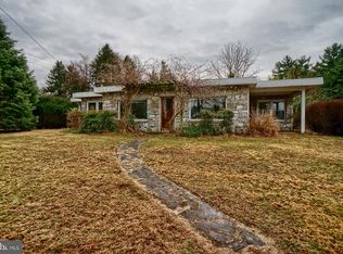 400 Summit Rd, New Cumberland, PA 17070