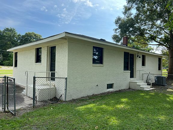 2nd image of 102 Bartow Dr