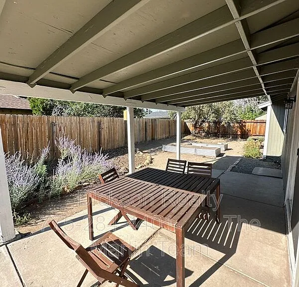 767 Van Meter Dr — Photo 16
