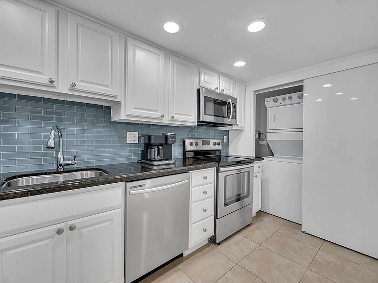S Ocean Dr — Photo 22