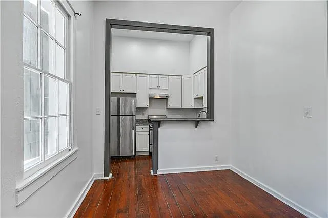 920 Chartres St #2 — Photo 8