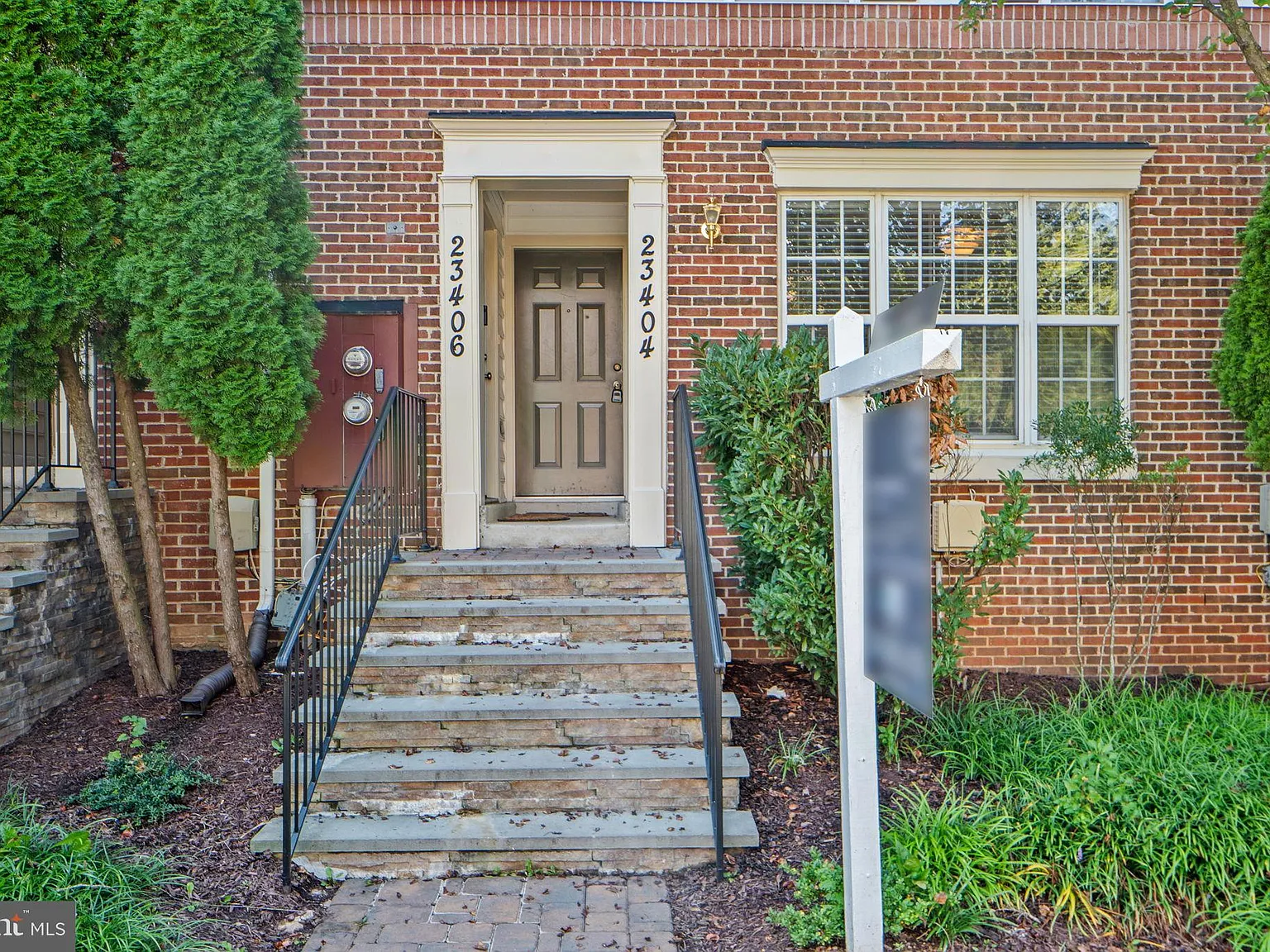 Clarksburg Villa — Photo 3
