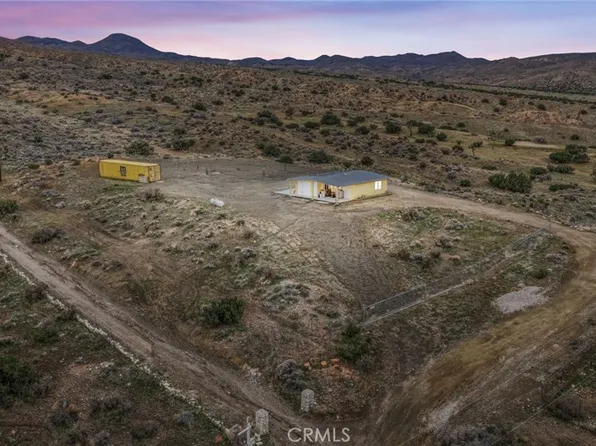 25333 Valley Vw, Apple Valley, CA 92308
