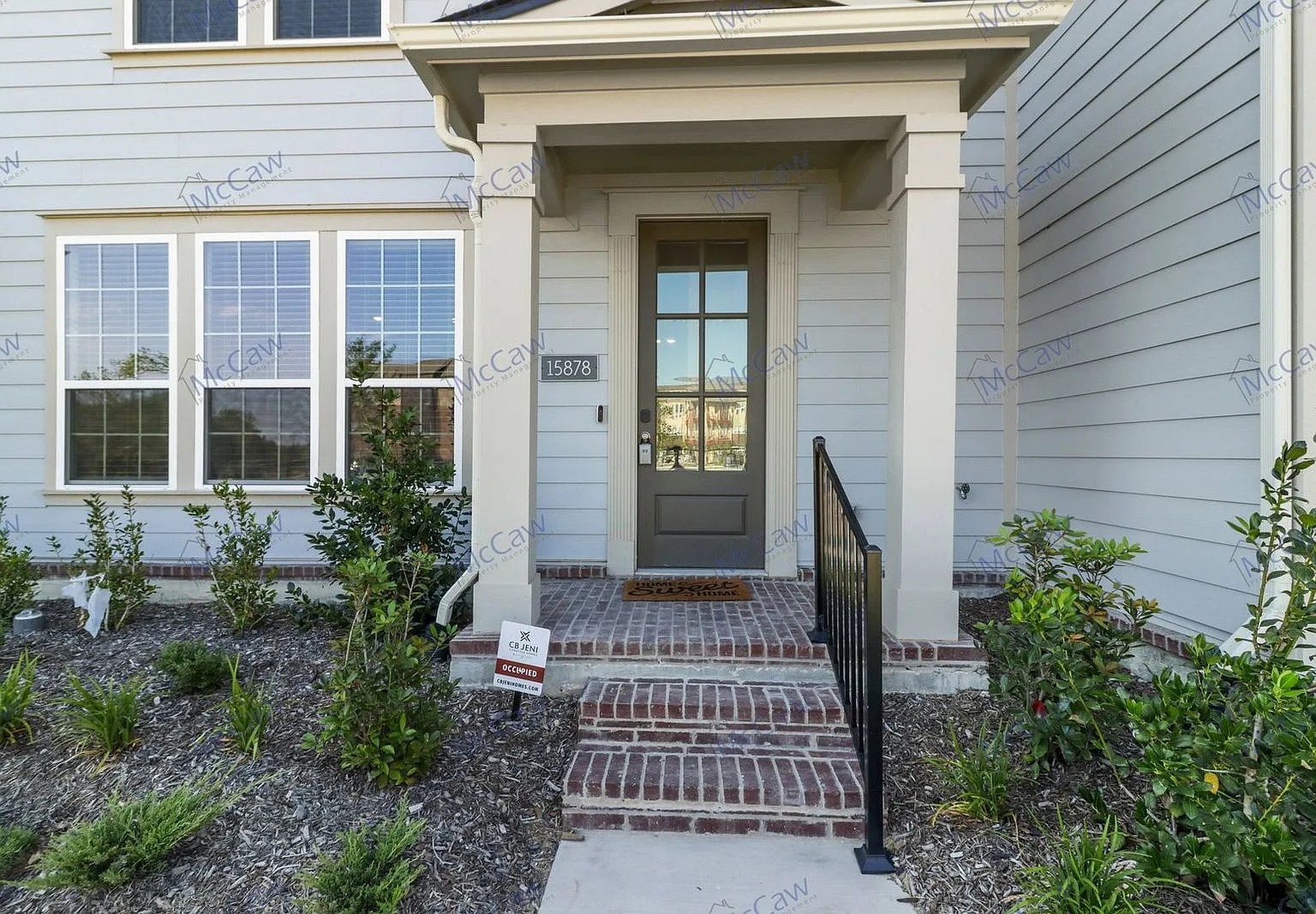 3 bed, 2.5 bath, 1961 sqft, $3,100 — Photo 2