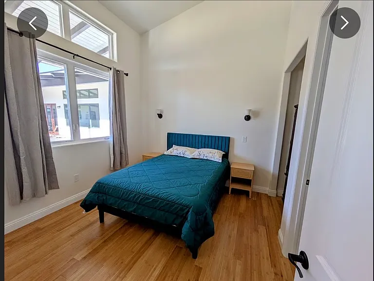 2084 W Hampton Dr — Photo 9