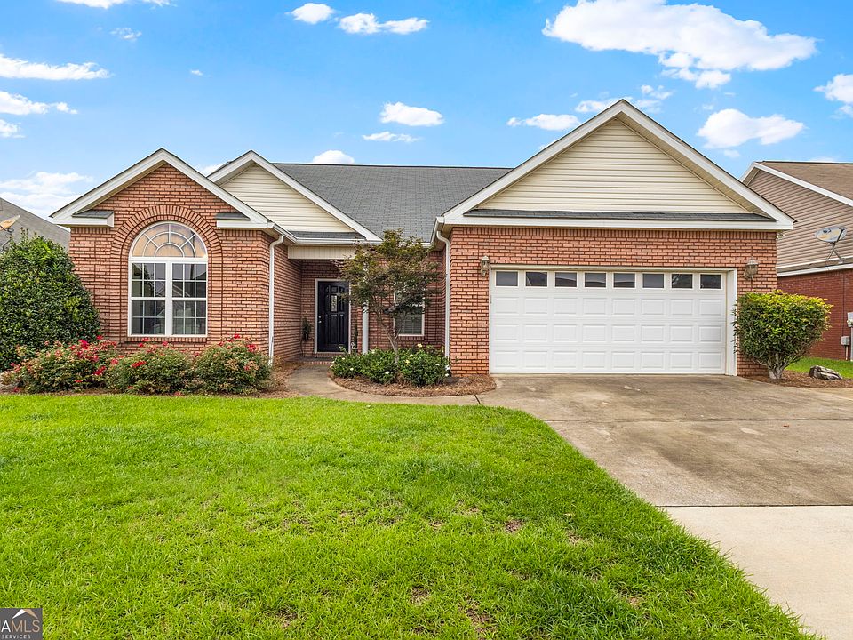 1st image of 104 Witherspoon Ct