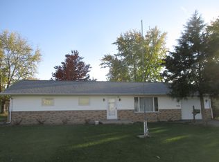 211 W Locust Ave, Atwood, IL 61913