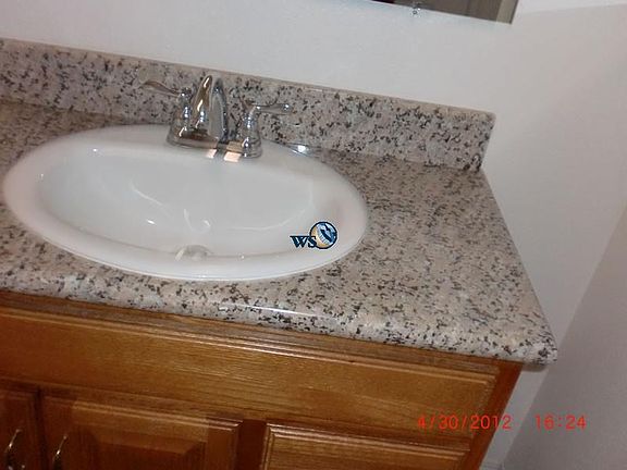 4-bedroom home in Banning - Move In Special! - Photo 6