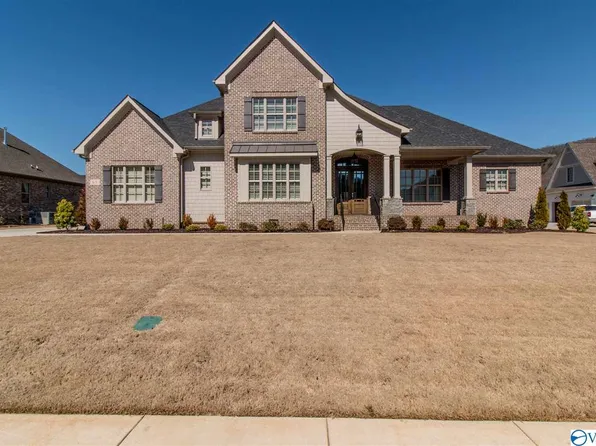 68 McMullen Ln SE, Gurley, AL 35748