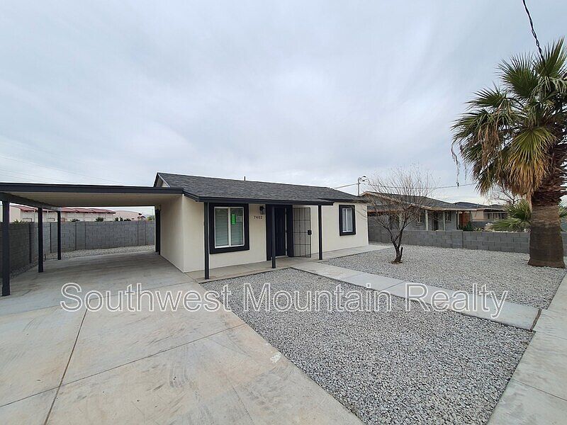 1st image of 7402 N 62nd Ave