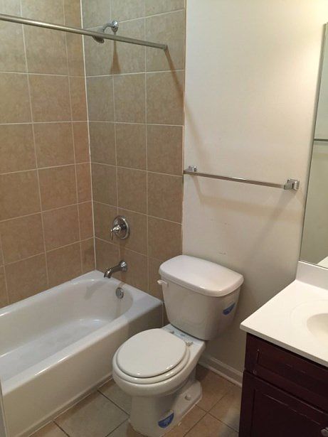 2nd image of 359 E 57th St APT 3E