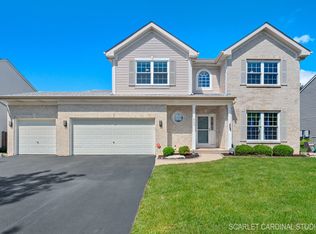 409 Raintree Dr, Oswego, IL 60543