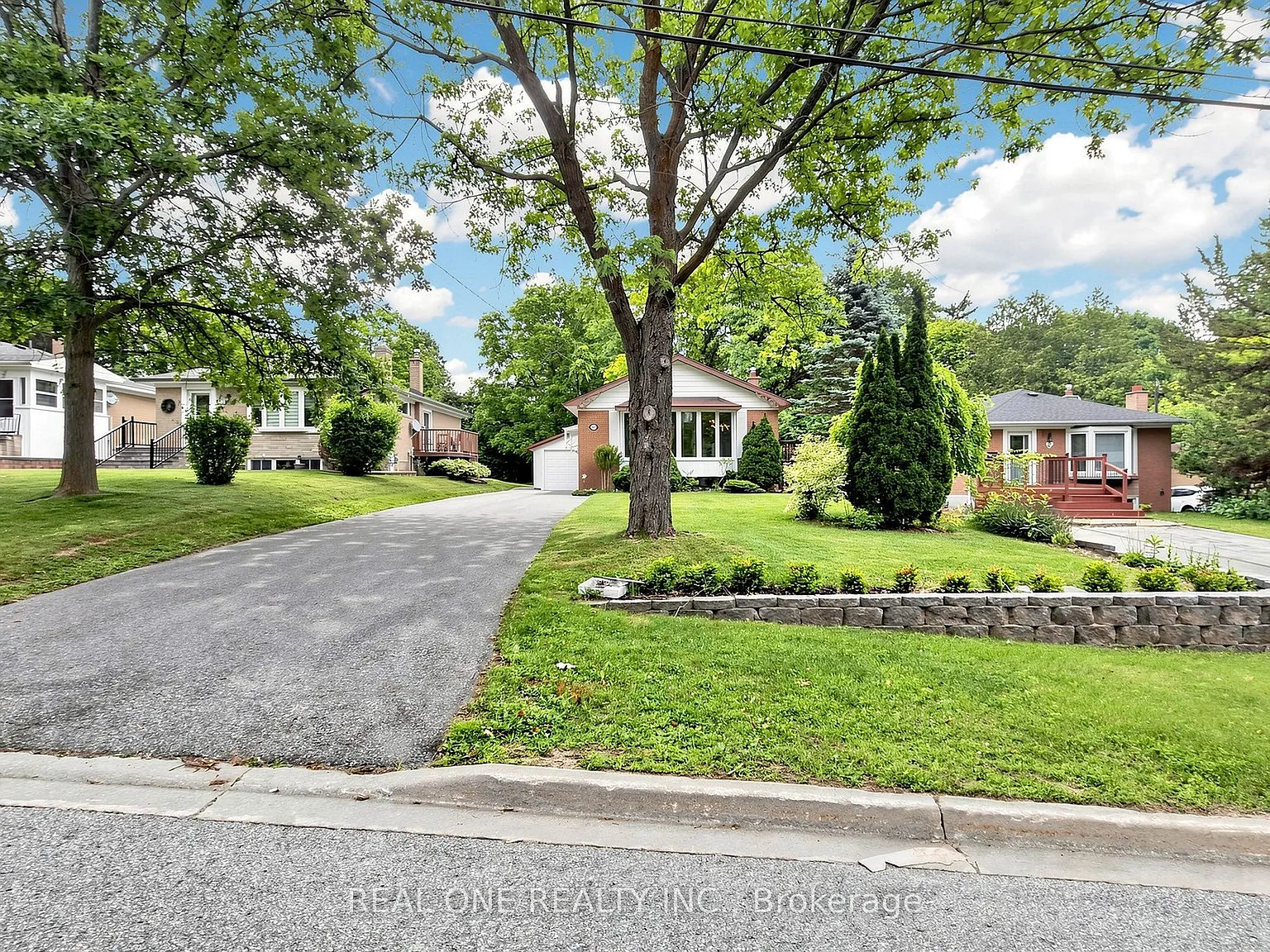 3 bed, $2,900 — Photo 2