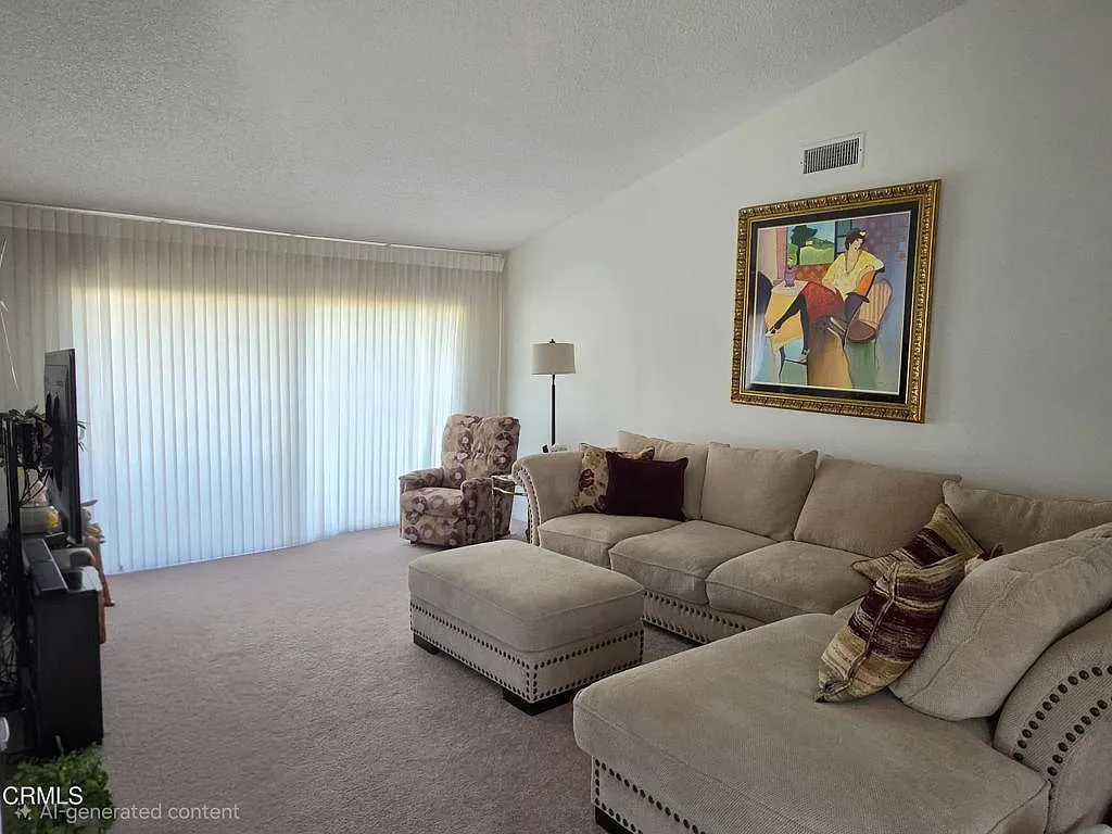 3 bed, 2.0 bath, 1498 sqft, $3,500 — Photo 2