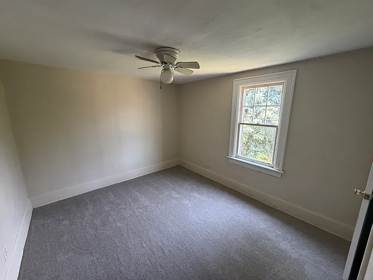 310 E Noble Ave #310 — Photo 5
