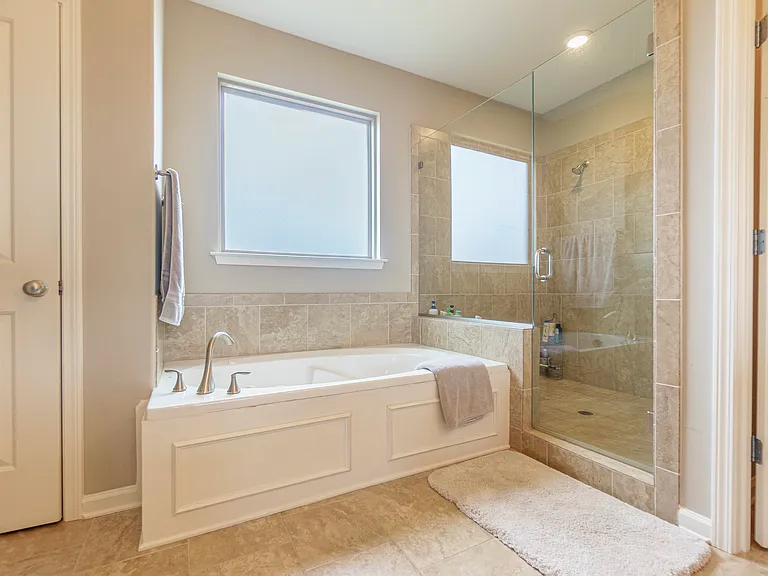 13435 Lapstone Ln — Photo 24