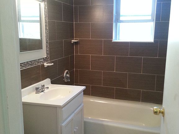 2nd image of 58 Underwood St #1