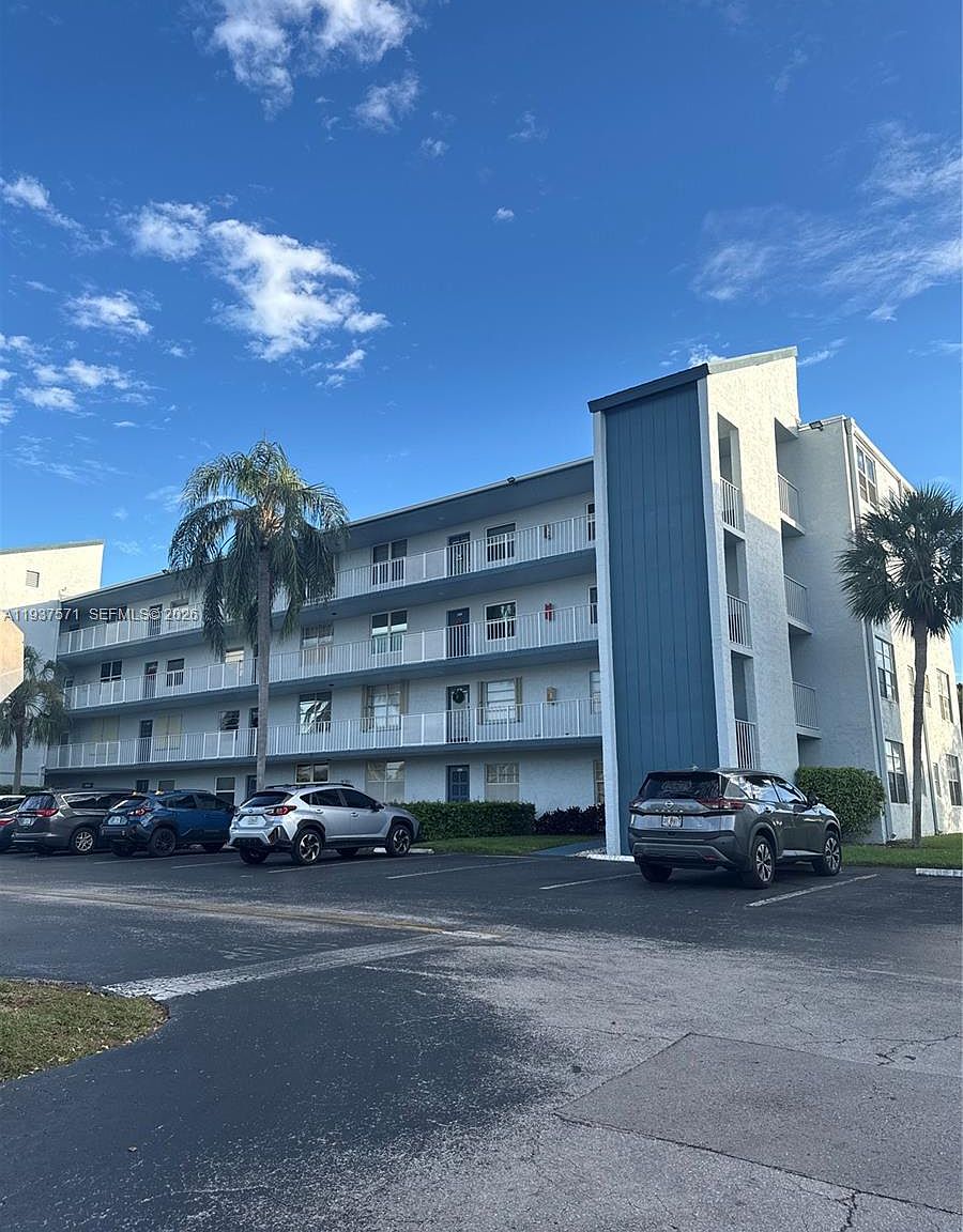 7690 NW 18th St APT 408