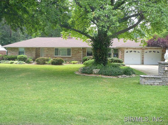 1st image of 221 Norwood Pl