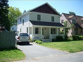2nd image of 180 York Ave