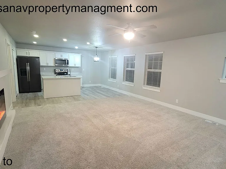 4031 NE 5th St — Photo 5
