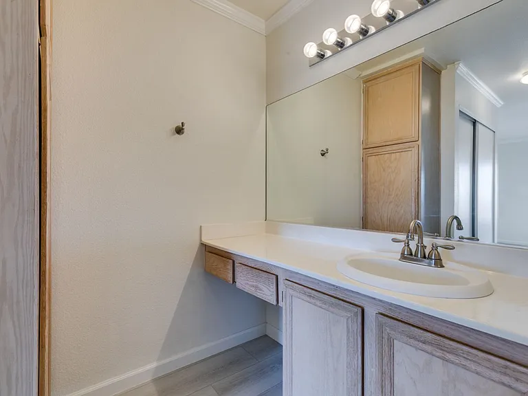 8070 W Russell Rd #2026 — Photo 35