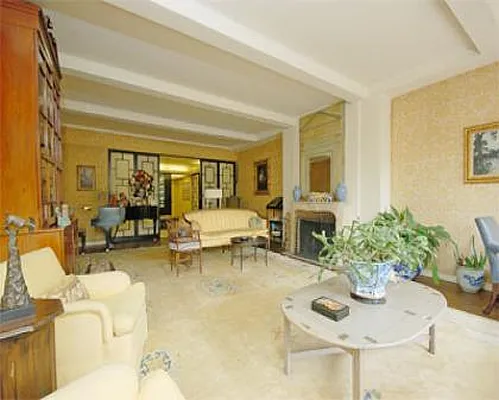 Sold by Olshan Realty | media 7