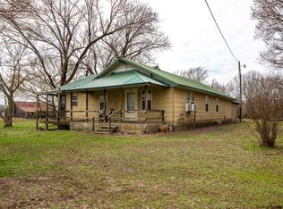 74 Crossing Rd, Stella, MO 64867