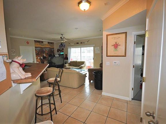 4th image of 1023 W 24th St APT 801