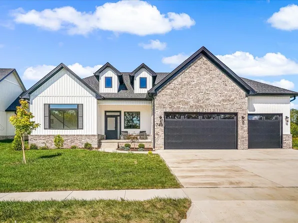 749 Azalea Ln, Versailles, KY 40383