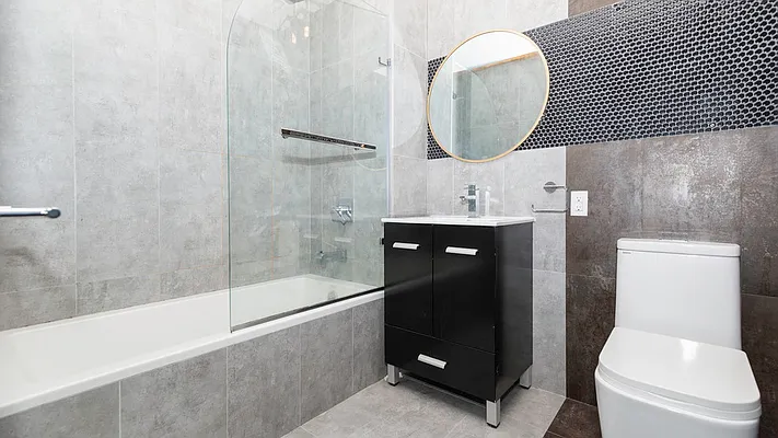 Rented by Nooklyn NYC LLC | media 12