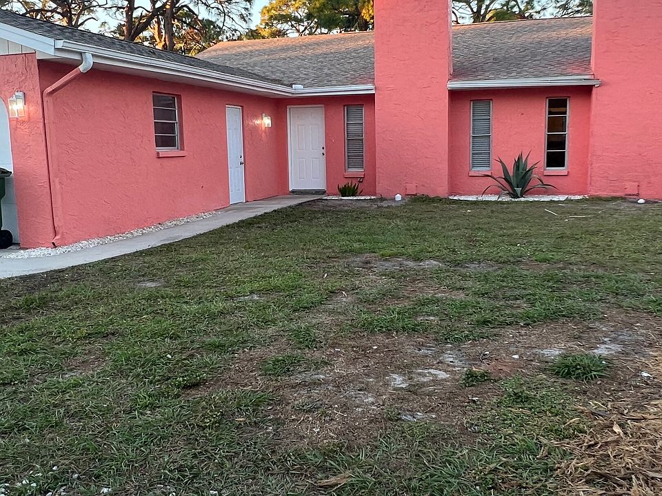 1st image of 923 Royal Palm Dr