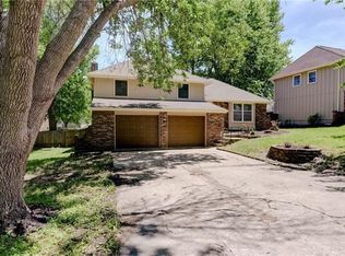 7823 Woodson Rd, Raytown, MO 64138