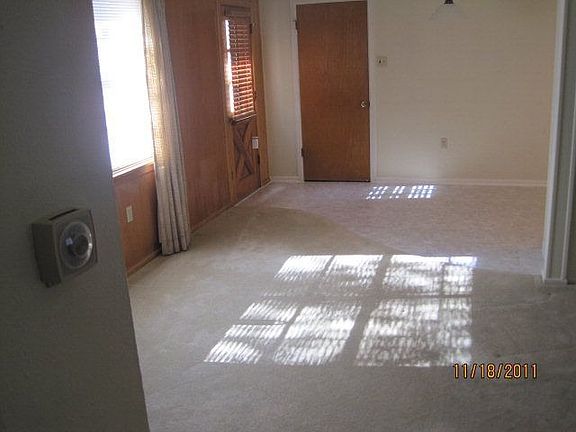 3rd image of 1453 Haywood Ave
