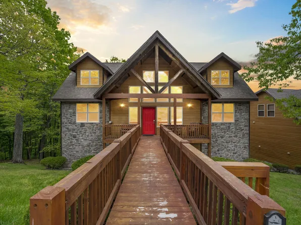 269 Willow Oak Lane, Indian Point, MO 65616