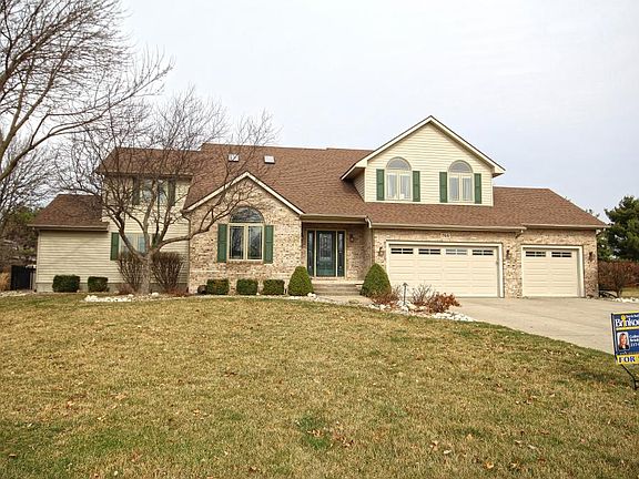 3rd image of 766 Christopher Dr