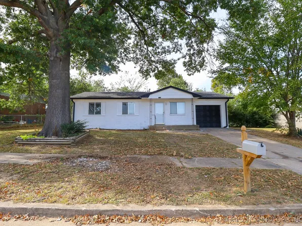 1119 N Kansas Ave, Claremore, OK 74017