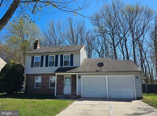 27 Hartsdale Ln, Sicklerville, NJ 08081