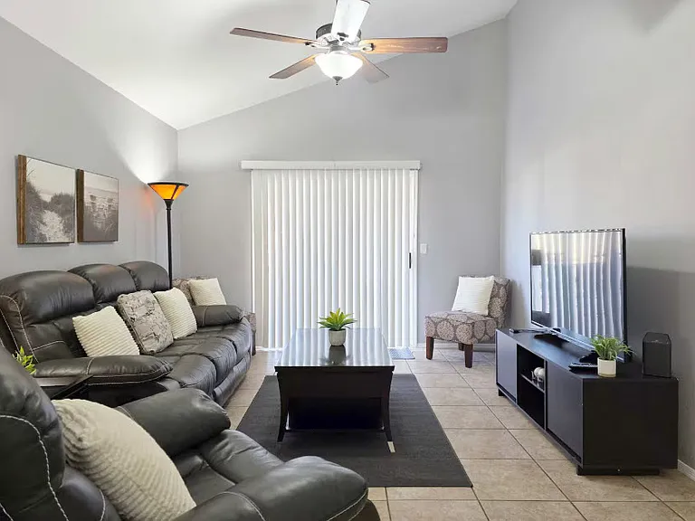3419 N Apache Cir — Photo 3