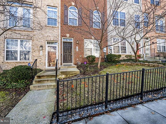 4th image of 146 Danbury St SW