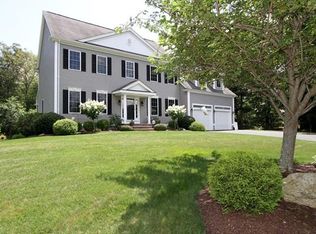 4 Trappers Path, Lakeville, MA 02347