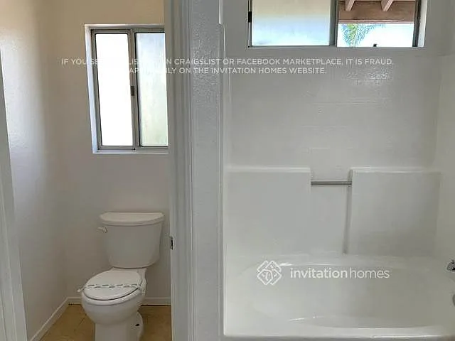 8049 Streamside Ct — Photo 16