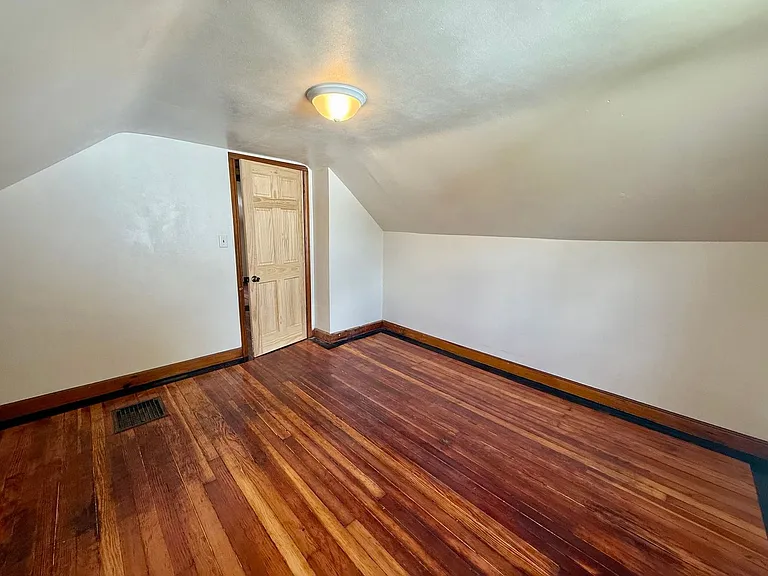1314 W Thomas St — Photo 15
