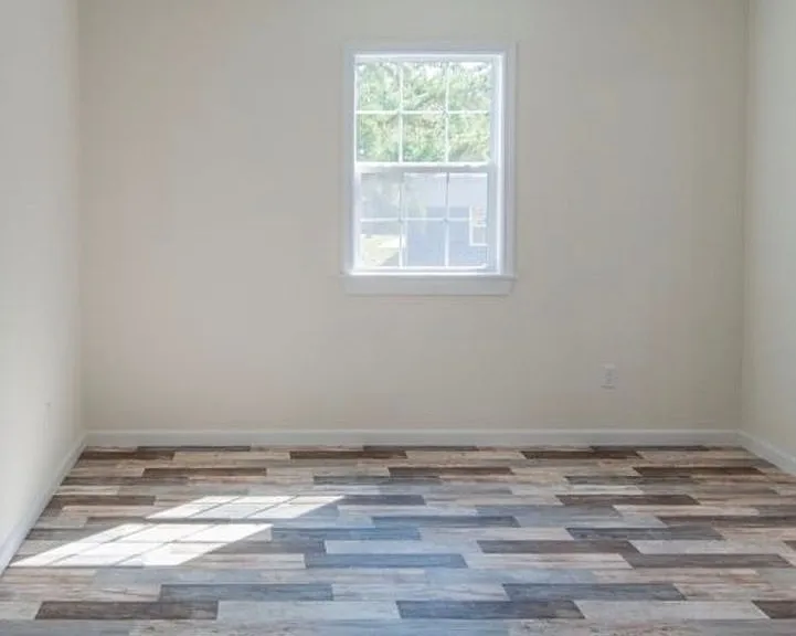 2516 Rebecca Dr — Photo 10