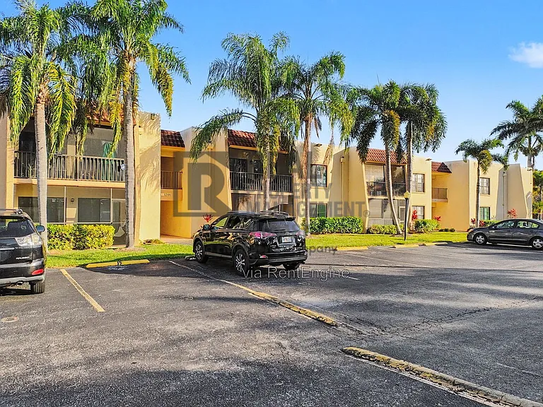 12471 McGregor Blvd #10-1 — Photo 1