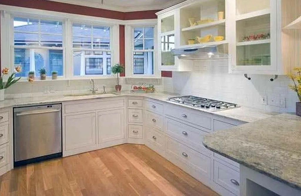 3 bed, 2169 sqft, $8,500 — Photo 4