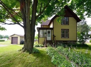 229 Concord Rd, Oconomowoc, WI 53066