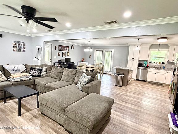 4th image of 25825 Setina Rd
