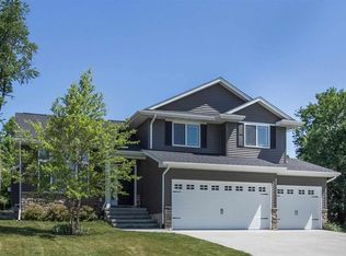 1900 Winterpark Pl, Coralville, IA 52241